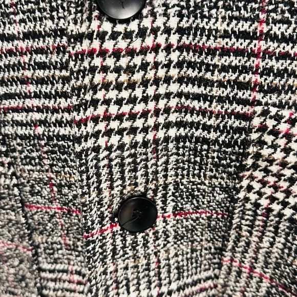 Unisex Houndstooth Pattern Black and White. - Picture 10 of 13